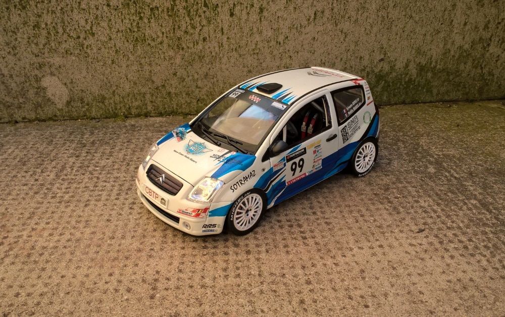 teddy ours cache cache